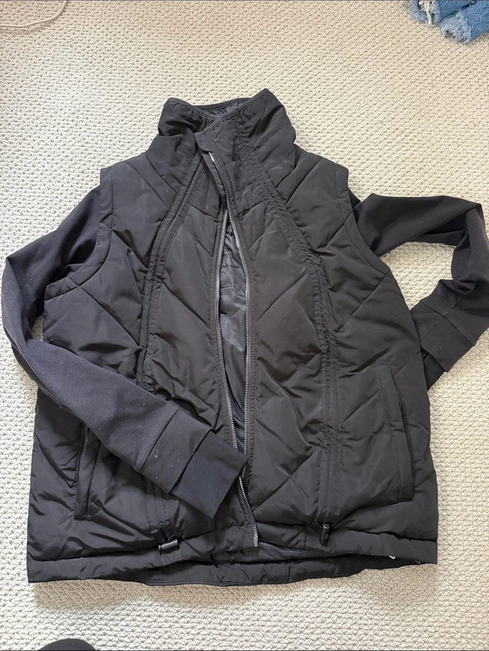 Alo Yoga Women’s Black Quilted Hybrid Puffer Jacket